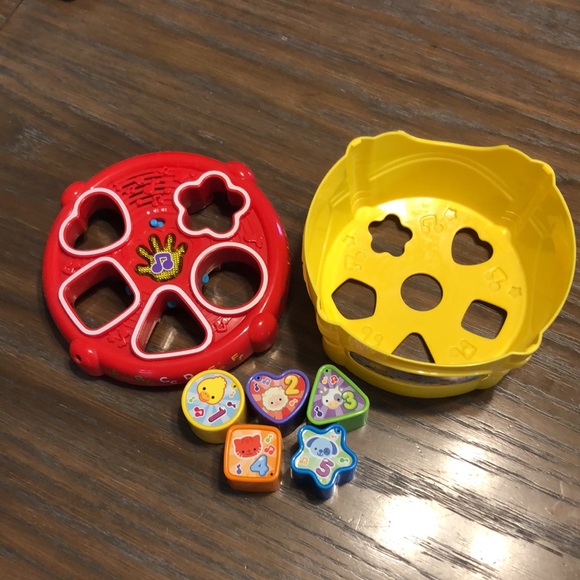VTech Sorting Toy - Picture 3 of 3
